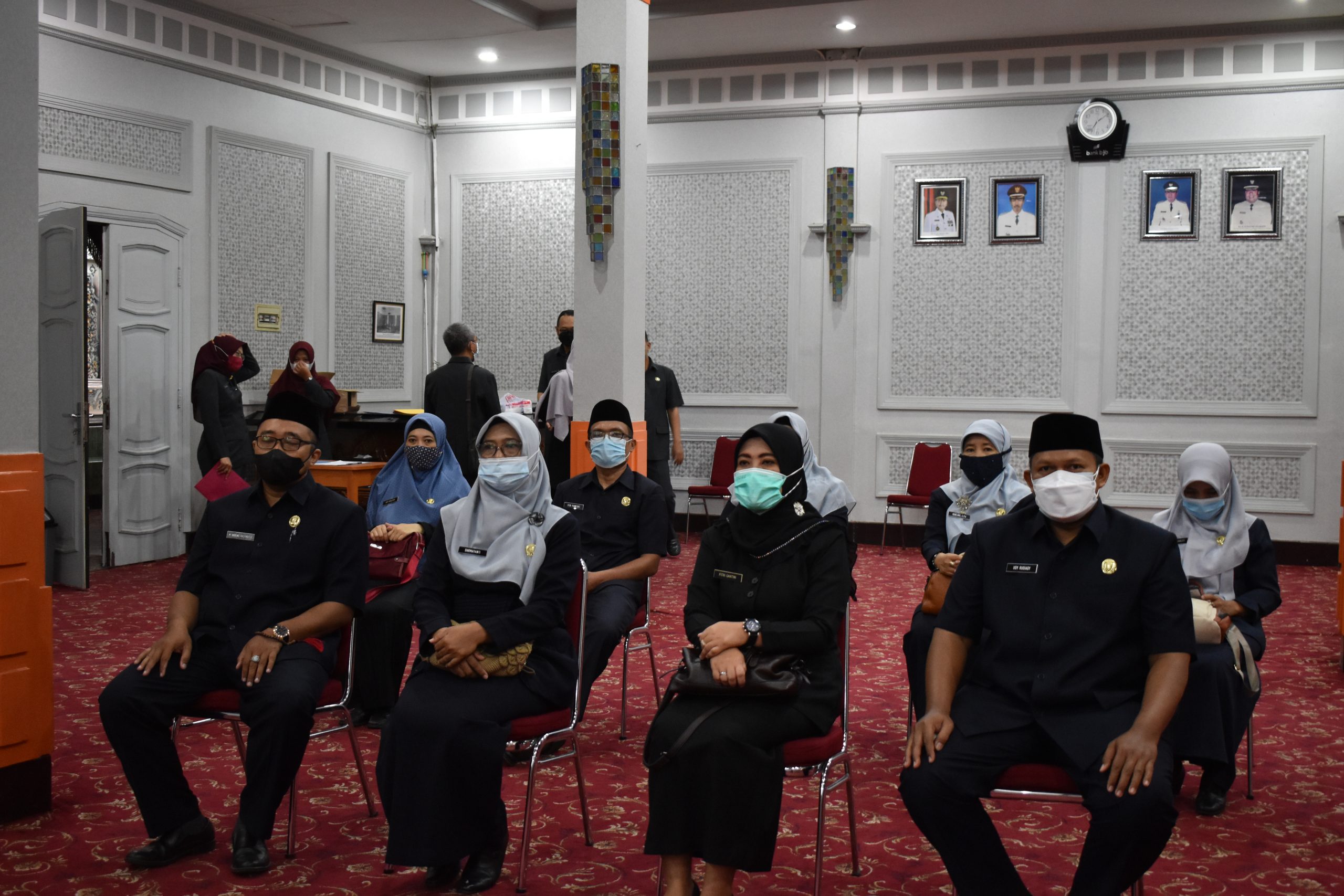 Pengangkatan dan Pemindahan Pejabat Guru yang diberi Tugas Tambahan Kepala Sekolah dan Pengangkatan Pejabat Fungsional di Lingkungan Pemerintah Daerah Kota Cirebon