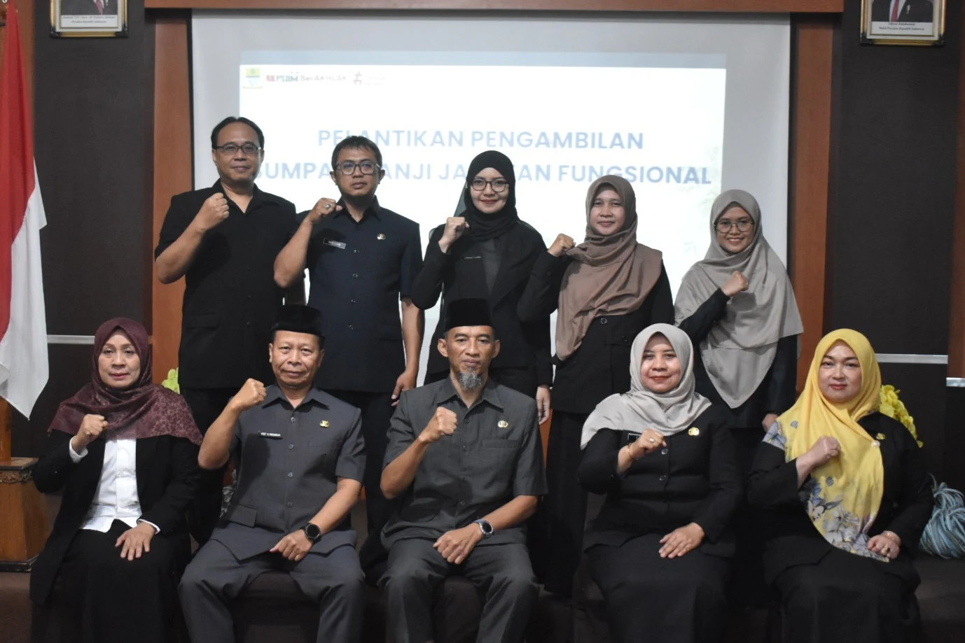 Lantik Jabatan Fungsional, Pemerintah Kota Cirebon Berkomitmen Mendorong ASN Tumbuh Melalui Jalur Karier Profesional