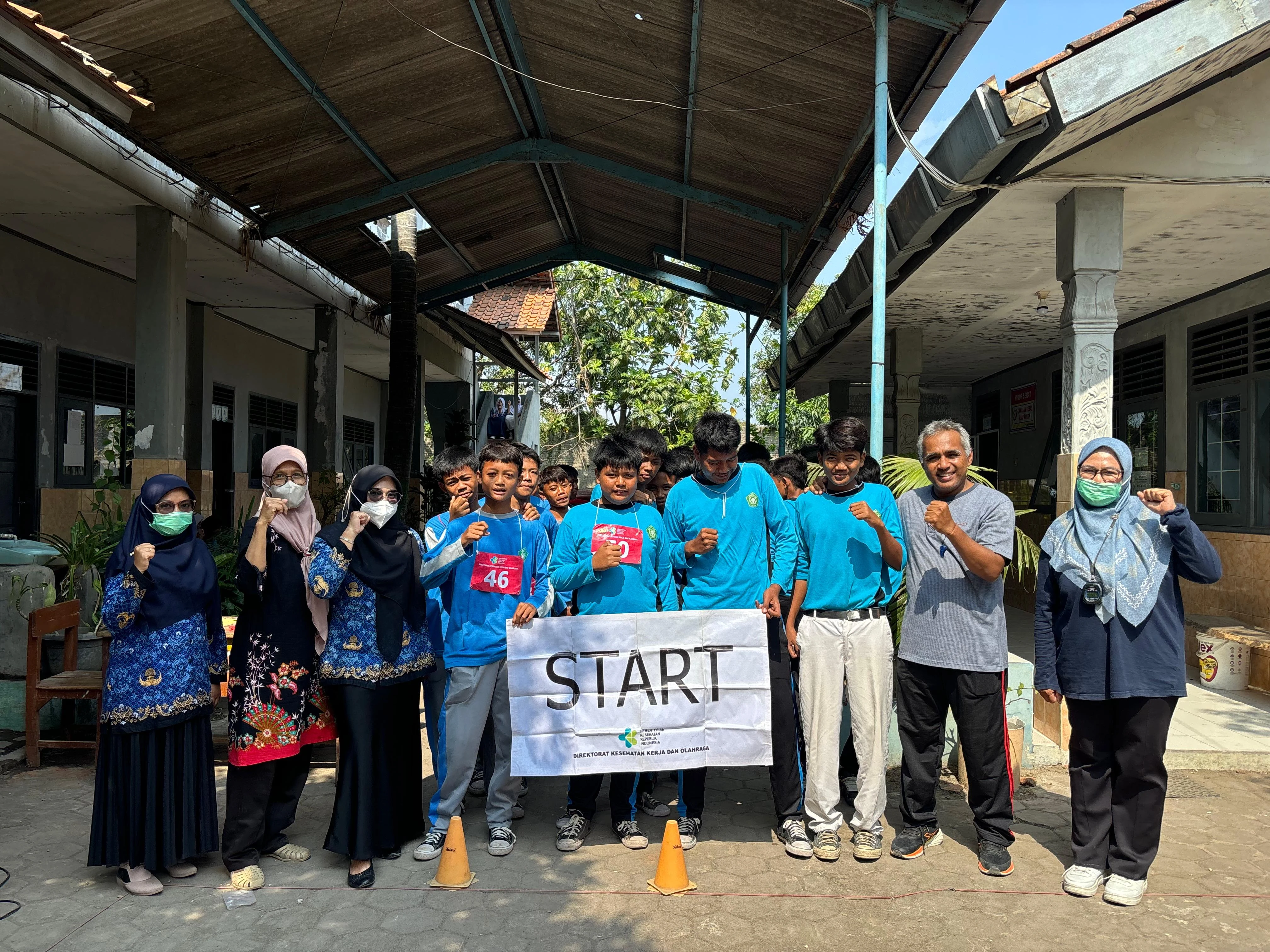 KEGIATAN KEBUGARAN JASMANI SISWA-SISWI SMP SMP SUNAN KALIJAGA KOTA CIREBON